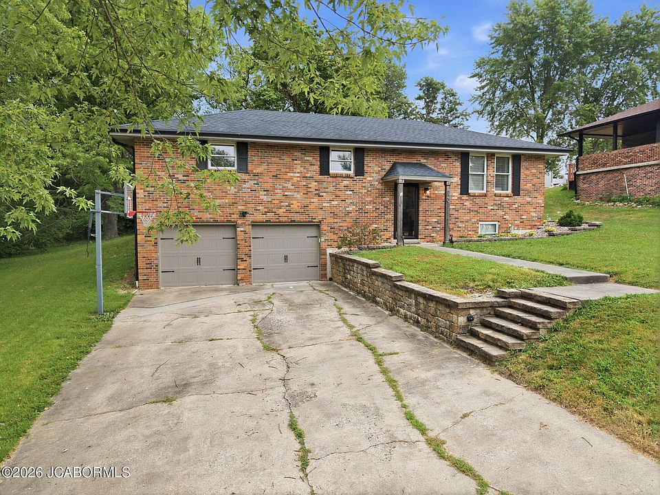1st image of 720 Kevin Dr