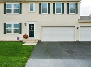 712 Brighton Dr, Hampshire, IL 60140