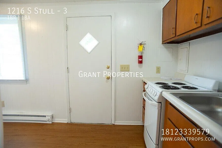 1216 — Photo 3