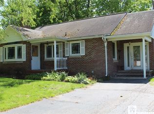 410 Chestnut St, Fredonia, NY
