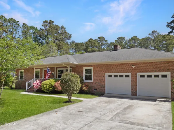 420 Boundaryline Drive NW, Calabash, NC 28467