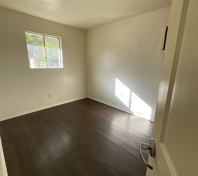 208 W 1st Triplex 208 1st Triplex Pittsburg KS Zillow