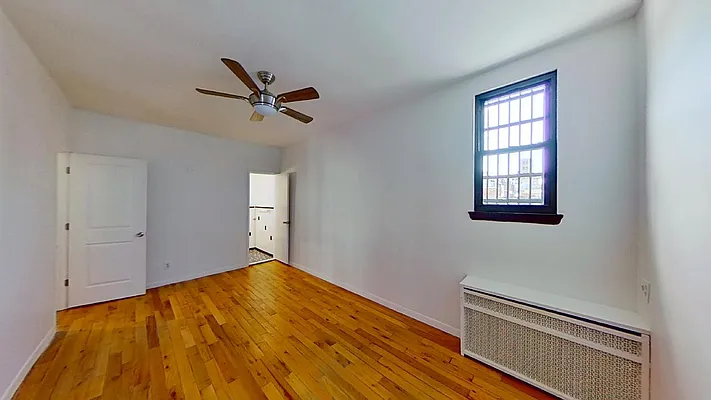 Rented by Bond New York | media 15