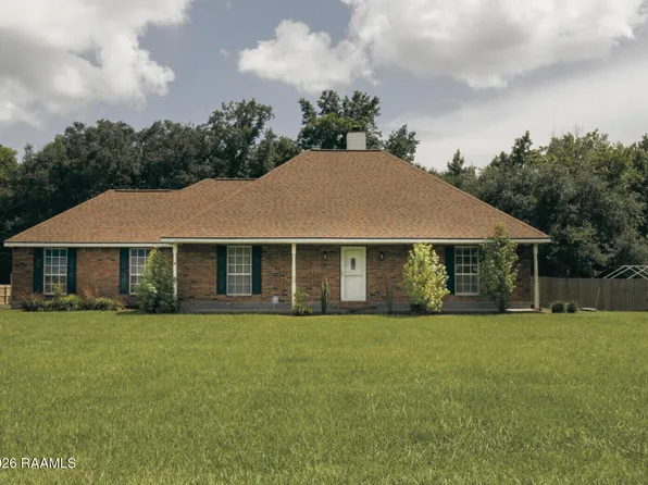 1034 Hollow Oaks Rd, Breaux Bridge, LA 70517