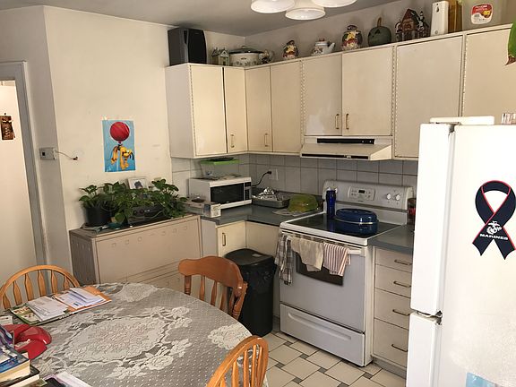 3rd image of 21 Tilden St