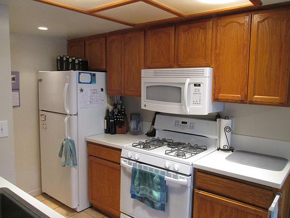 5th image of 817 Villa Ln APT 1