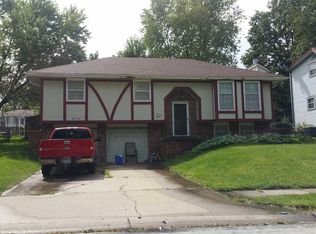 613 NE 98th Ter, Kansas City, MO 64155