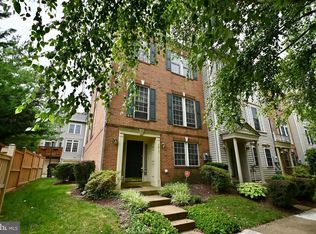 5817 Summers Grove Rd, Alexandria, VA 22304