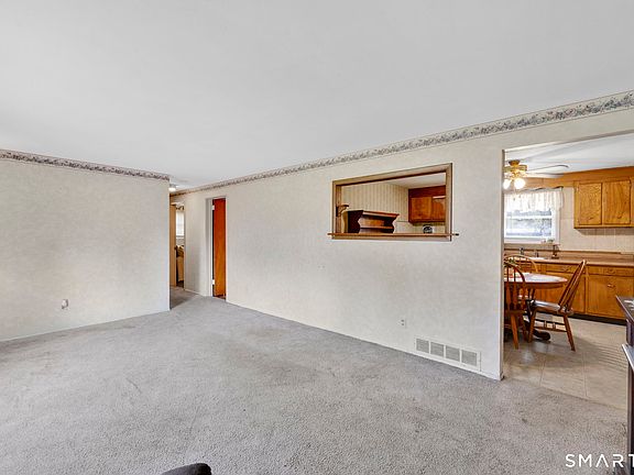 5th image of 31 Meadowlark Road