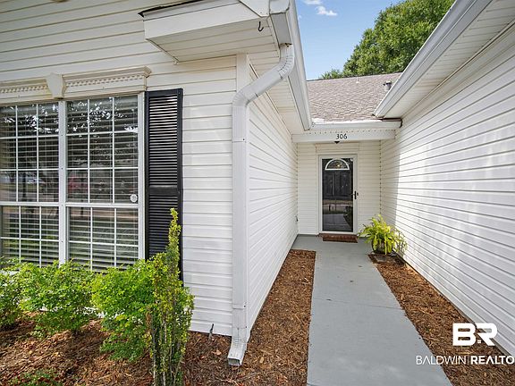 3rd image of 306 Spring Lake Dr N
