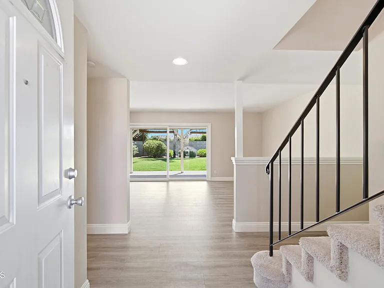 1286 Fuller Ave — Photo 2