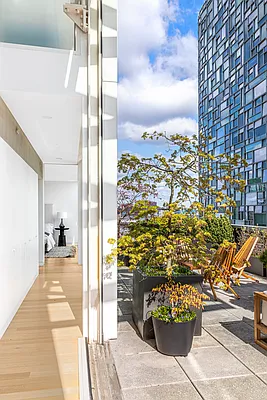 Sold by Corcoran | media 3