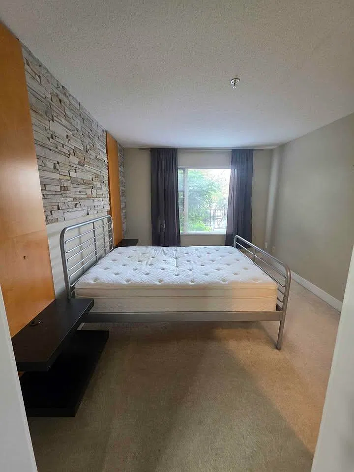 2 bed, 950 sqft, $3,500 — Photo 3