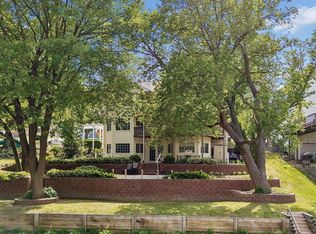 8932 Cass Cir, Plattsmouth, NE 68048