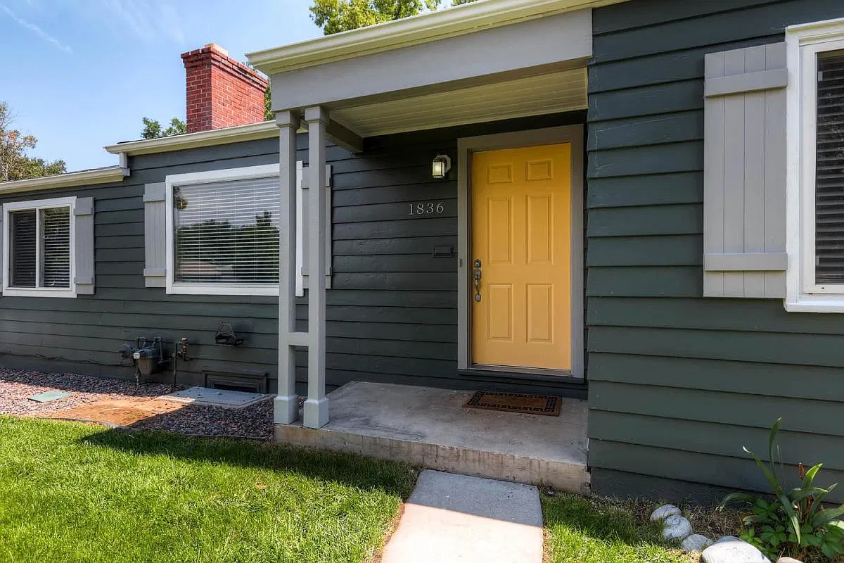 4 bed, 2150 sqft, $3,500 — Photo 1