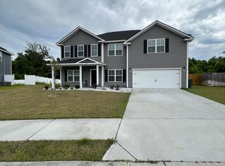 423 Fairview Cir, Hinesville, GA 31313