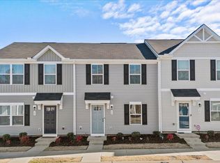 32 Tidworth Dr, Greer, SC 29651