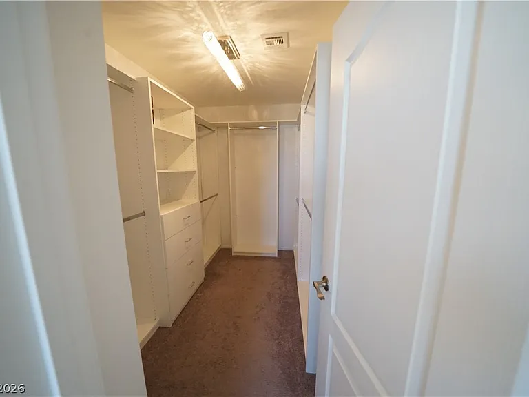880 Cool Aquamarine St — Photo 32