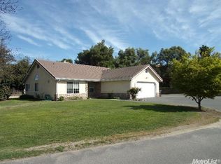 2249 E F St, Oakdale, CA 95361