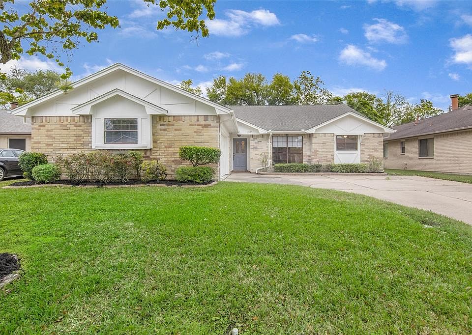 1st image of 2823 Poplar Creek Ln