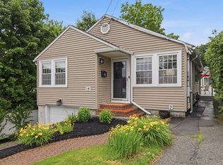 19 Florence Rd, Methuen, MA 01844