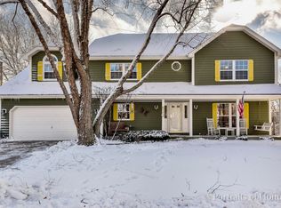522 Cloverleaf Ct, Naperville, IL 60565