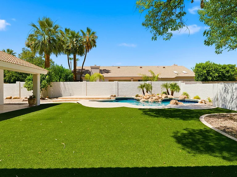 8638 E Dahlia Dr — Photo 45