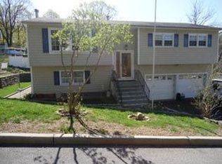 10 Pine Ln, Irvington, NY 10533