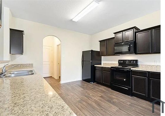 3rd image of 1557 Breanna Ln