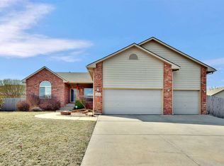1333 S Park Hill St, Derby, KS 67037