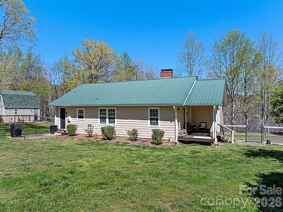 3rd image of 1434 Lake Adger Rd
