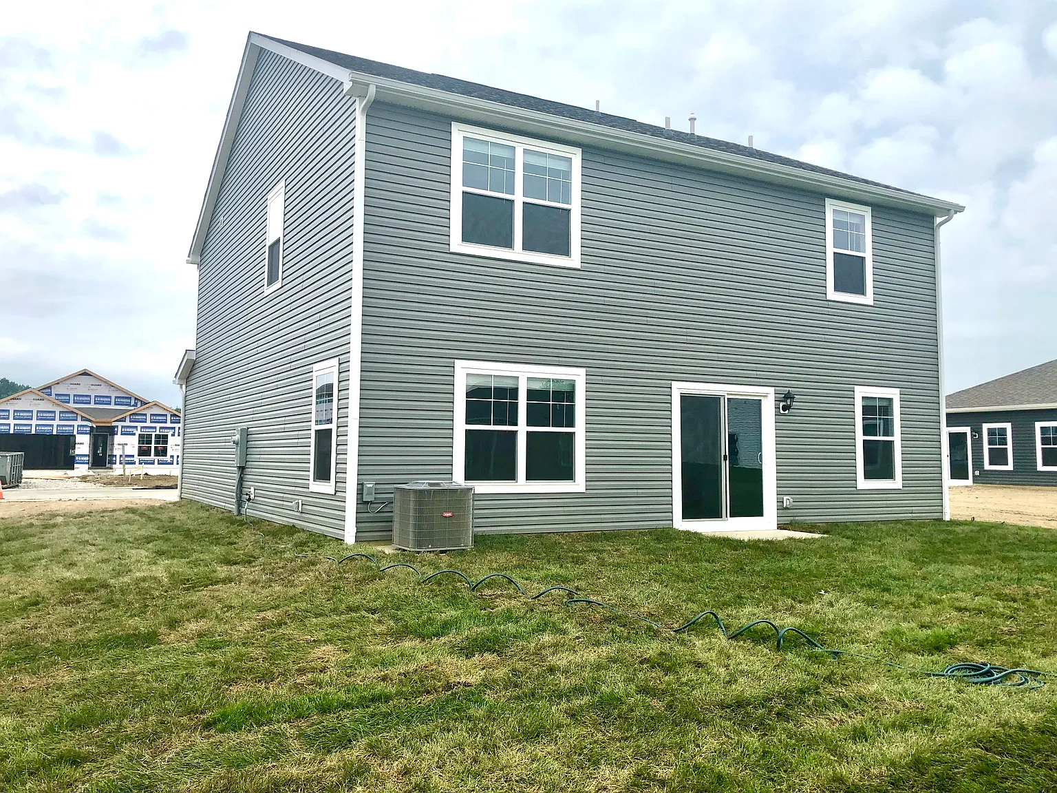 4 bed, 2.5 bath, 2346 sqft, $2,750 — Photo 3