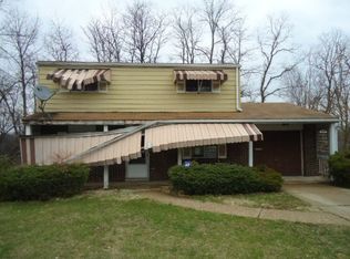 18 Thomaston Dr, Pittsburgh, PA