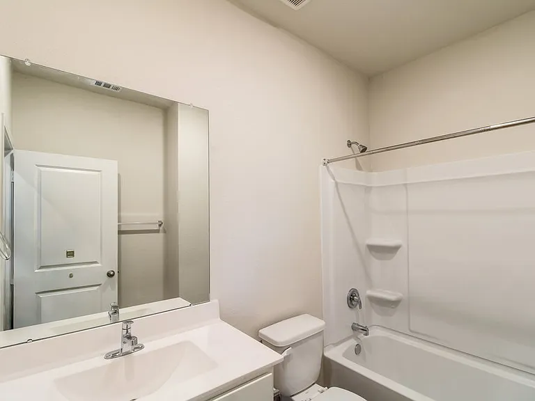 7602 Tipton Meadow Way — Photo 14