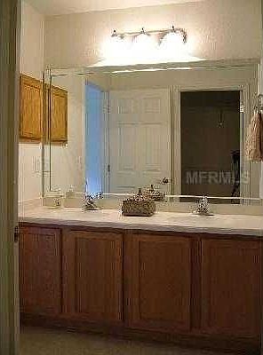 4th image of 1007 Janet Dr