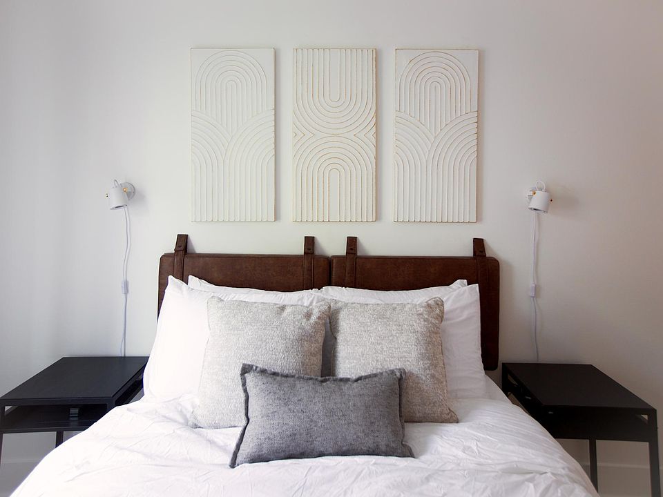 Second-floor bedroom