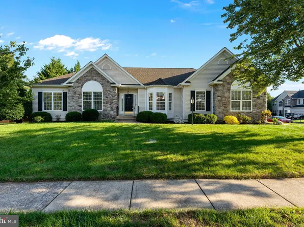 272 Fox Chase St, Warrenton, VA 20186