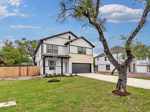 3rd image of 124 Driftwood Hills Way