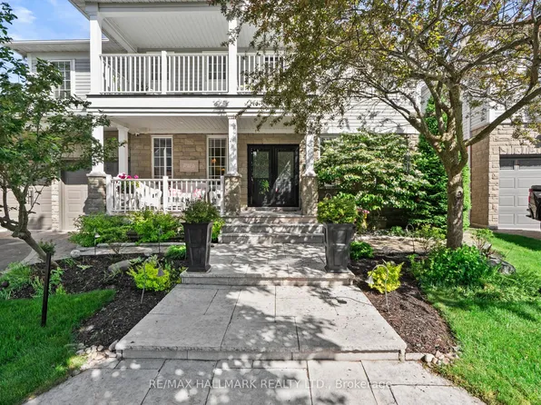 4 Lythgoe Ln, Ajax, ON L1Z 1N6