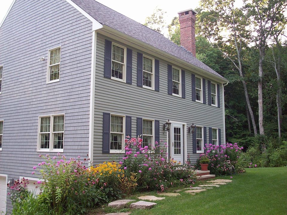 2nd image of 44 Christina Dr