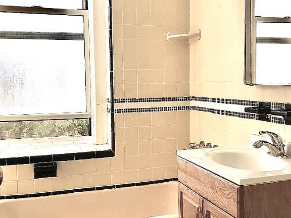 5th image of 3457 82nd St APT 5F