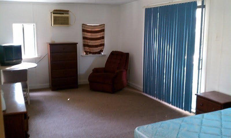 2nd image of 2715 W 11th St