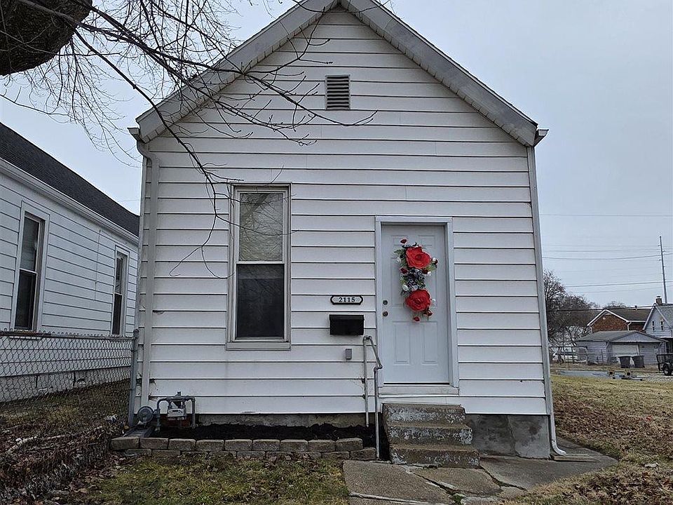 1st image of 2115 W Delaware St