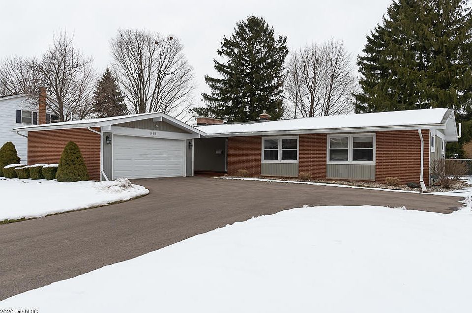 1st image of 949 Boswell Ln