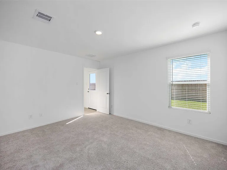 4930 Valencia Frst — Photo 11