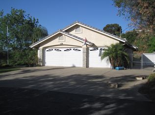 731 Stone Post Rd, Fallbrook, CA 92028