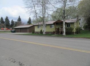 520 3rd St, Meeker, CO 81641