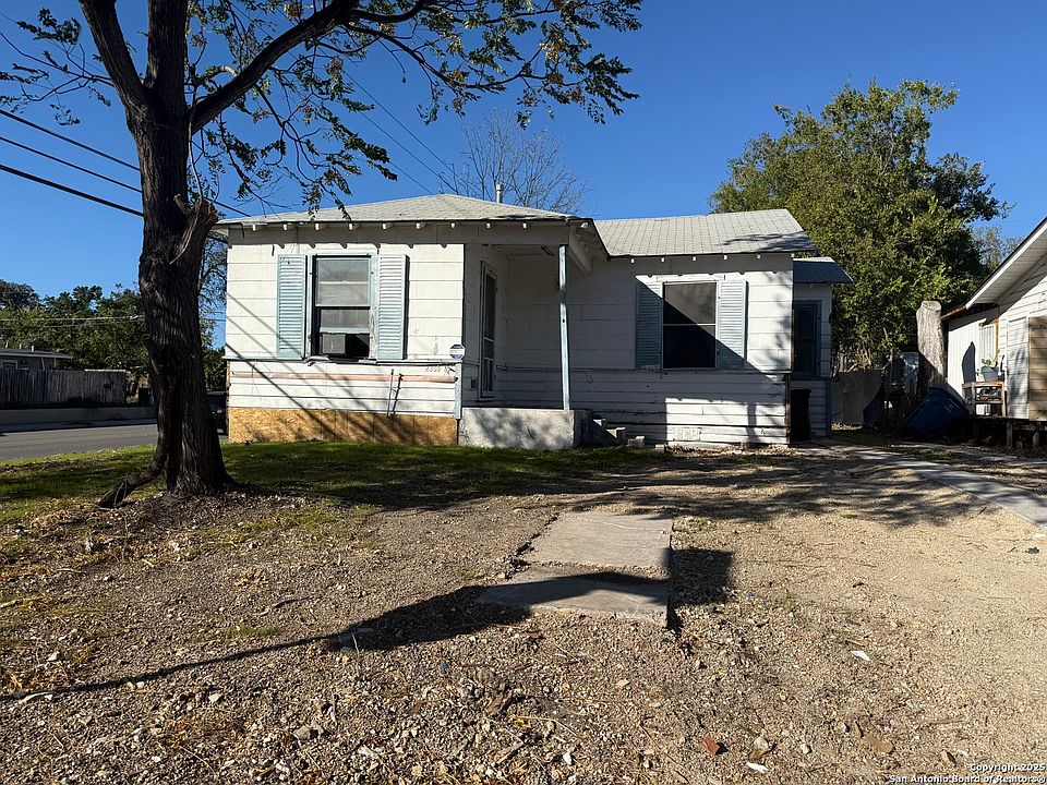 1st image of 2359 Waverly