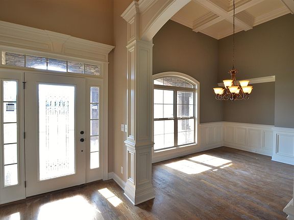 3rd image of 415 Acacia Grv #131-C