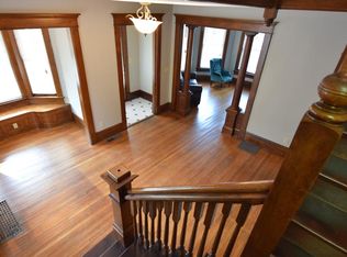 128 S Pearl St, Granville, OH 43023